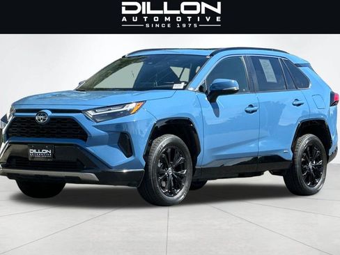 Used 2022 Toyota RAV4 SE w/ Convenience Package AWD/4WD image 8