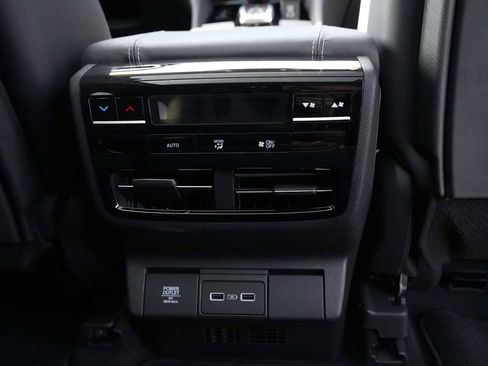 Certified 2023 Acura MDX SH-AWD w/ Technology Package image 34