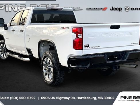 Used 2023 Chevrolet Silverado 2500 Custom w/ Gooseneck/5TH Wheel Package image 2