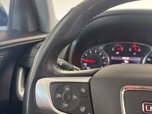 Used 2022 GMC Terrain SLT w/ Elevation Edition FWD image 16