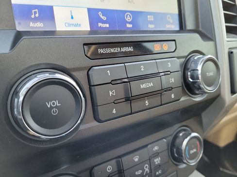 Used 2021 Ford F250 Lariat w/ Lariat Ultimate Package image 35