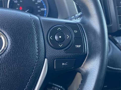 Certified 2018 Toyota RAV4 XLE FWD image 25
