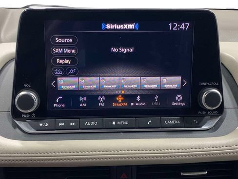 Used 2025 Nissan Rogue SV FWD image 28