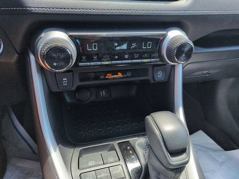 Certified 2025 Toyota RAV4 XLE FWD image 25