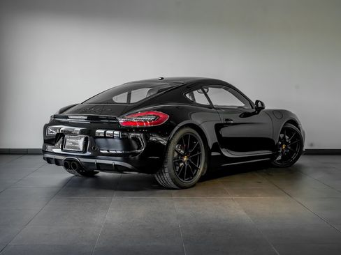 Certified 2016 Porsche Cayman GTS image 7