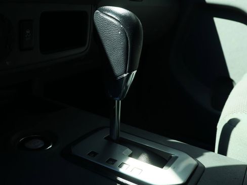 Used 2021 Nissan Frontier S image 49