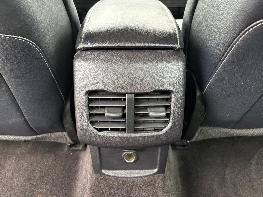 Used 2018 Ford Fusion SE w/ Equipment Group 201A FWD image 32