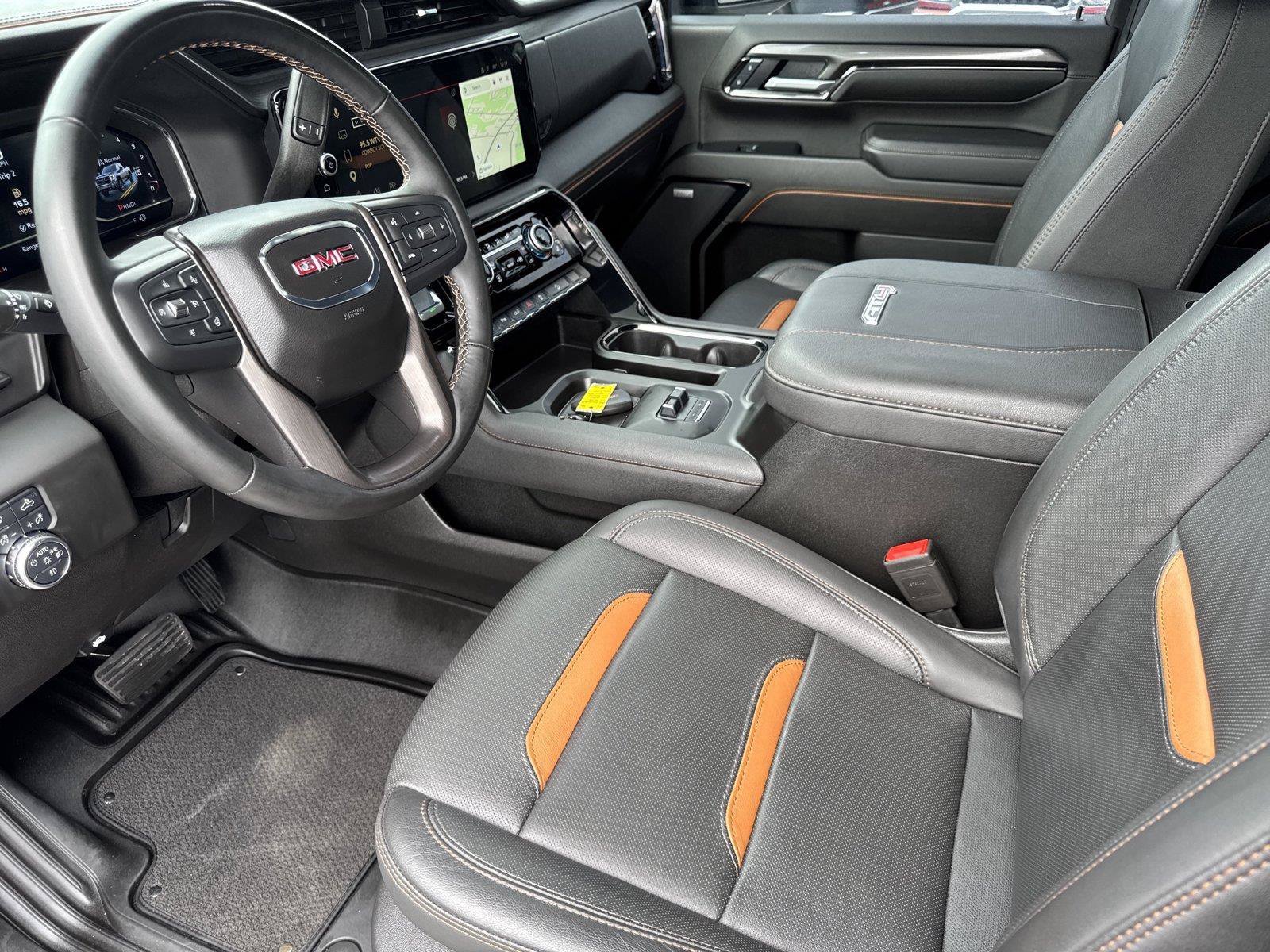 Used 2025 GMC Sierra 2500 AT4 w/ AT4 Premium Plus Package AWD/4WD image 10