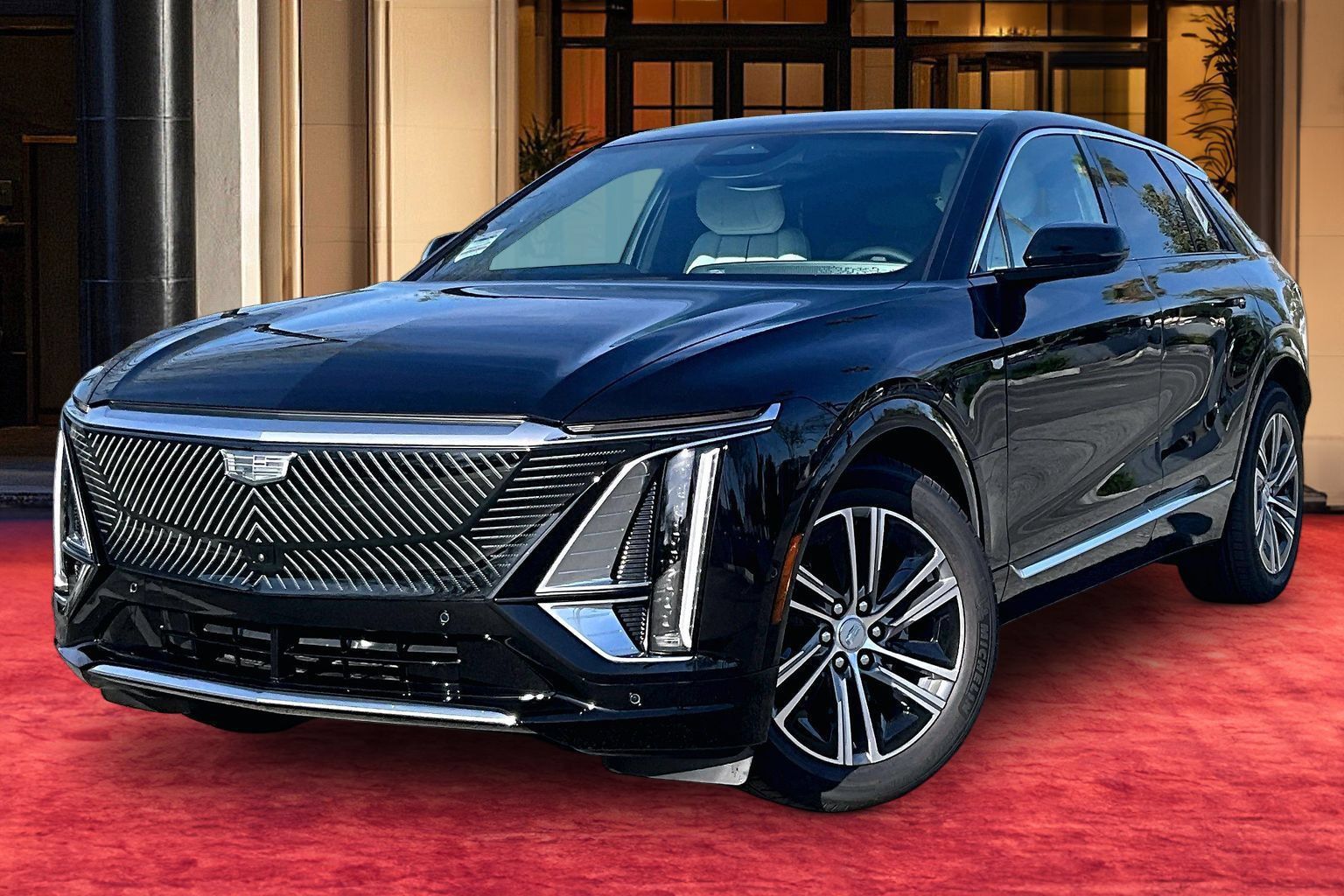 New 2026 Cadillac Lyriq Luxury w/ LPO, Floor Liner Package AWD/4WD image 1