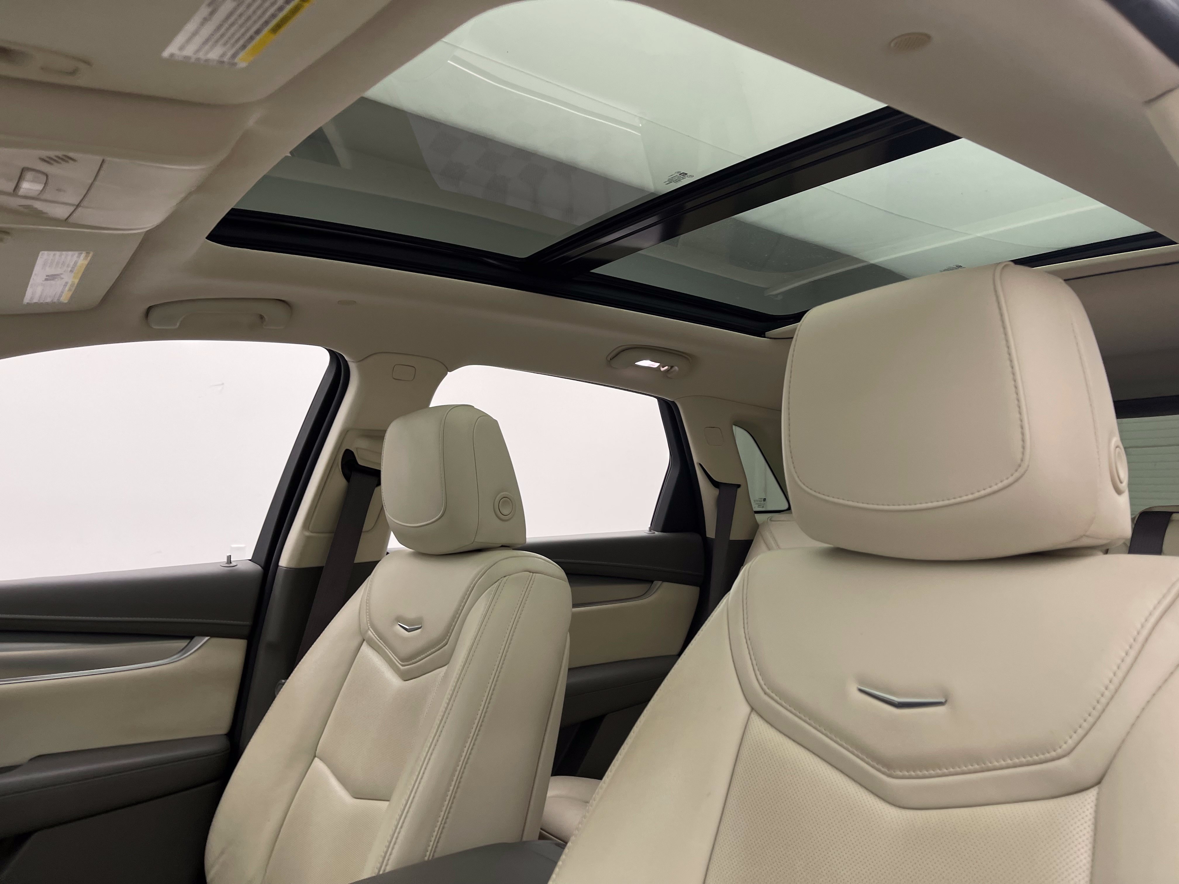 Used 2018 Cadillac XT5 Luxury FWD image 5