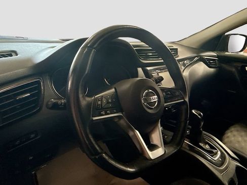 Used 2019 Nissan Rogue Sport SV w/ Technology Package AWD/4WD image 11