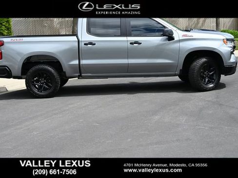 Used 2023 Chevrolet Silverado 1500 LT Trail Boss w/ Convenience Package II AWD/4WD image 3