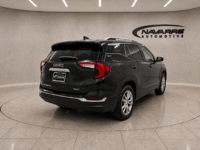 Used 2024 GMC Terrain SLT FWD image 8