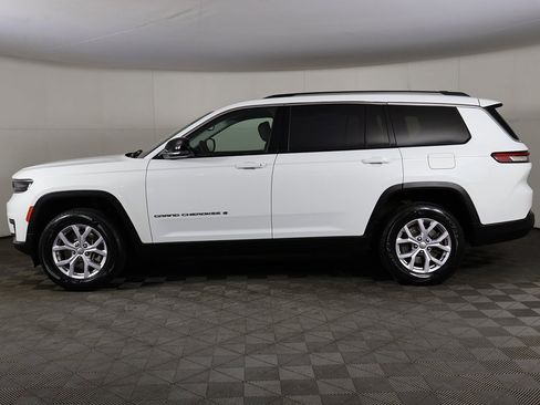 Used 2022 Jeep Grand Cherokee L Limited image 16
