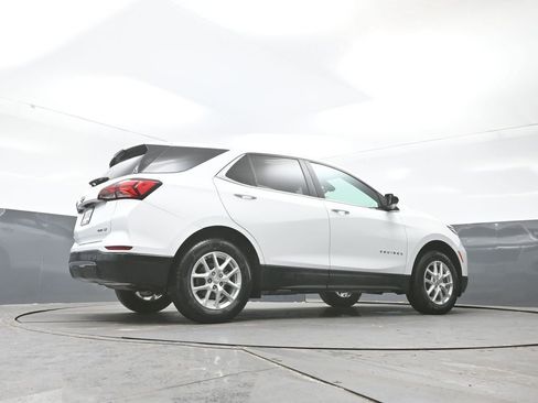 Used 2023 Chevrolet Equinox LT image 47