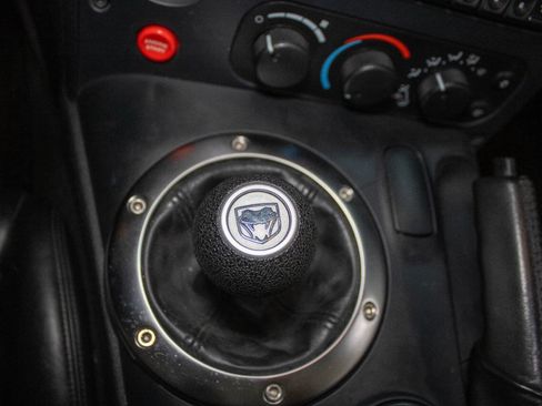 Used 2003 Dodge Viper SRT-10 image 23