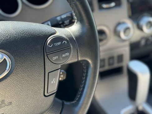 Used 2012 Toyota Sequoia Limited AWD/4WD image 17