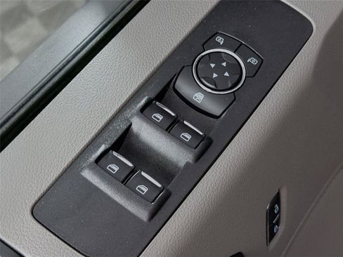 Used 2021 Ford F250 XL w/ STX Appearance Package AWD/4WD image 23