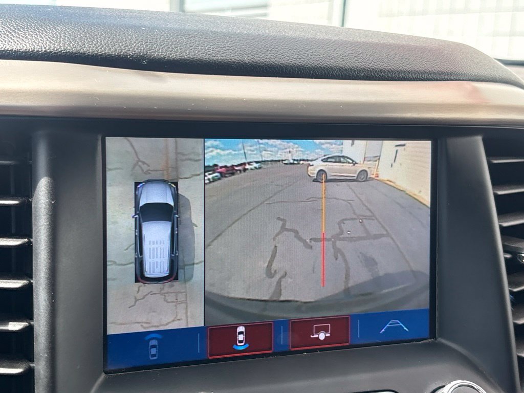 Used 2017 GMC Acadia Denali w/ Technology Package FWD image 11