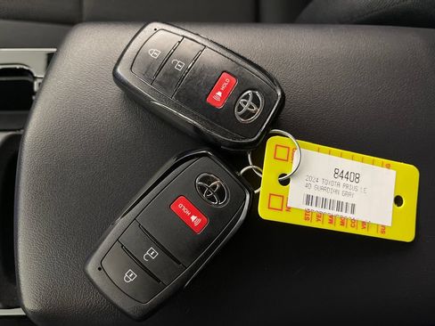 Certified 2024 Toyota Prius LE AWD/4WD image 24