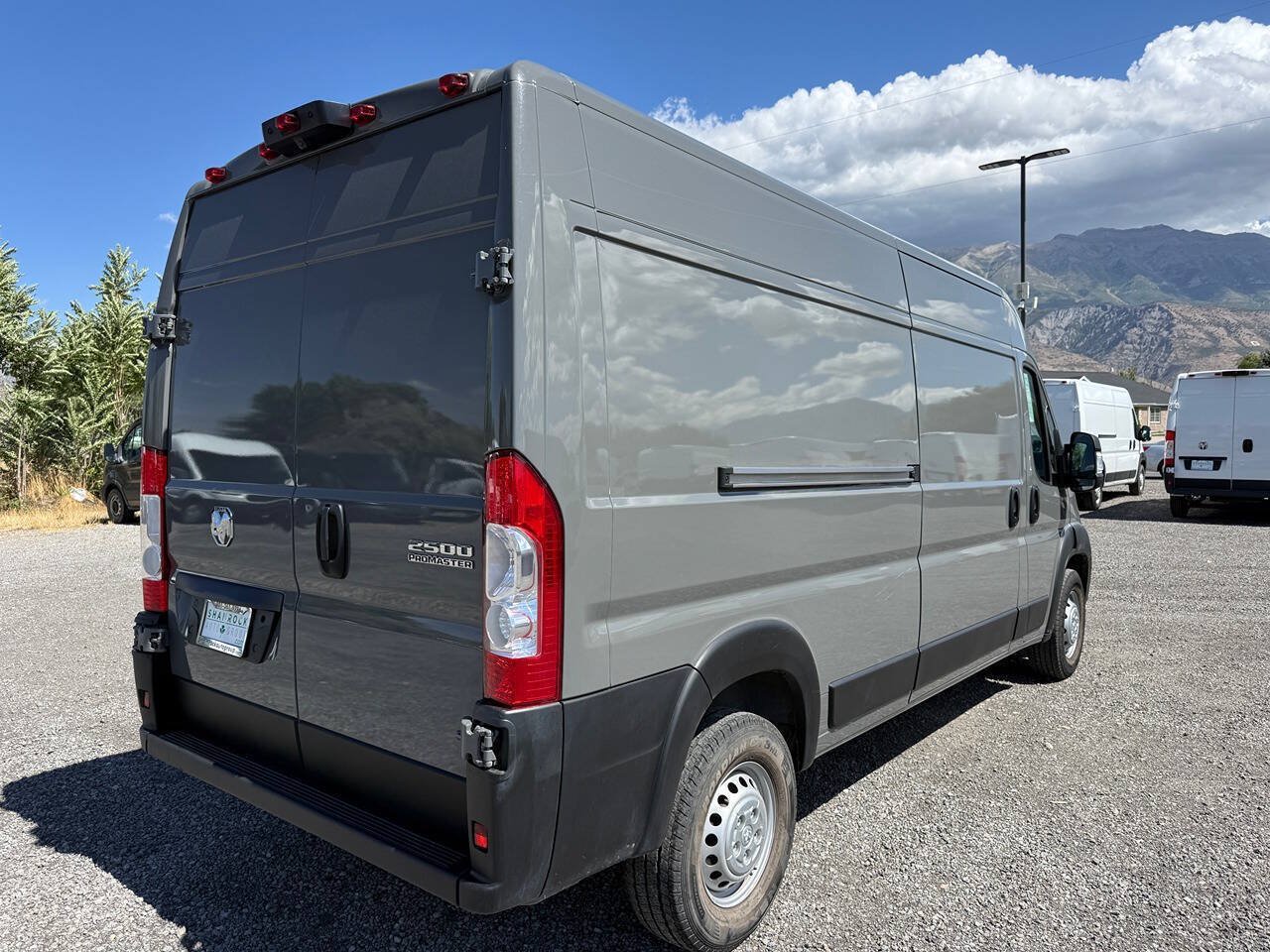 Used 2025 RAM ProMaster 2500 FWD image 3