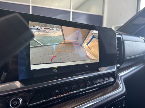 Used 2024 Chevrolet Silverado 1500 LT image 33