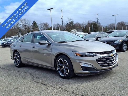 Used 2022 Chevrolet Malibu LT image 3