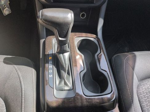 Used 2015 GMC Canyon SLE w/ SLE Convenience Package AWD/4WD image 17