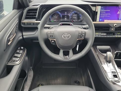 New 2026 Toyota Crown Platinum AWD/4WD image 11