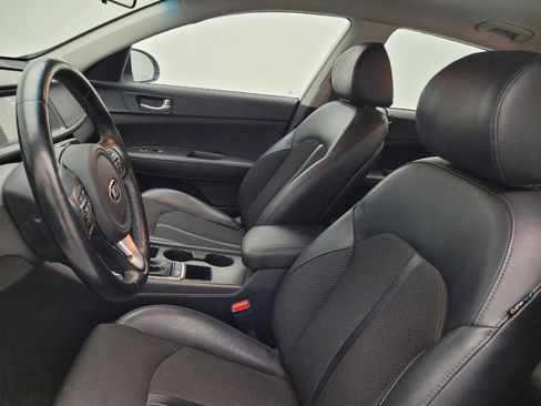 Used 2018 Kia Optima S FWD image 17