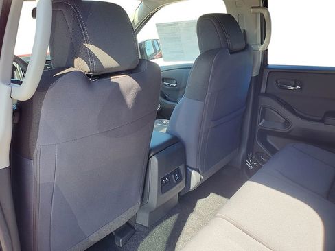 New 2025 Nissan Frontier SV w/ SV Convenience Package image 13