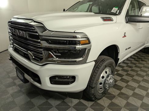 New 2026 RAM 3500 Laramie AWD/4WD image 11
