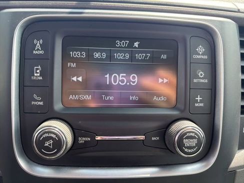 Used 2018 RAM 1500 Express AWD/4WD image 16