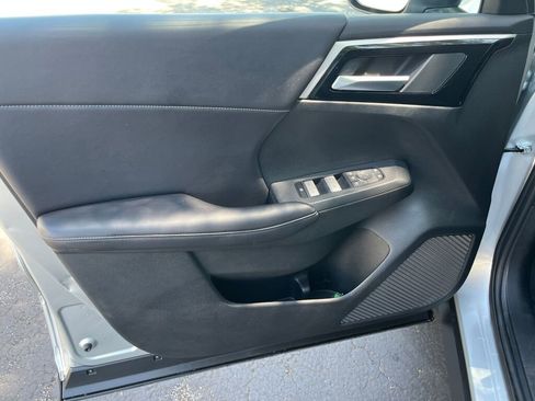 Used 2024 Mitsubishi Outlander SE FWD image 11
