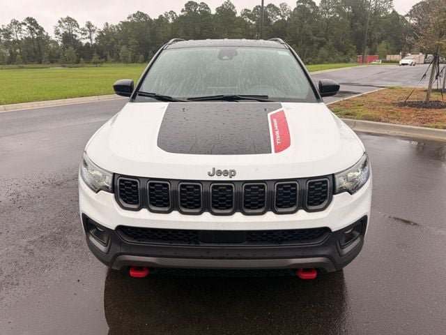 Used 2025 Jeep Compass Trailhawk AWD/4WD image 22