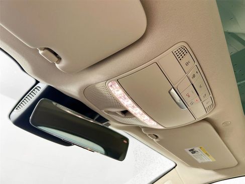 Certified 2022 Mercedes-Benz GLC 300 4MATIC image 11