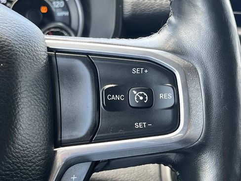 Used 2019 RAM 1500 Laramie AWD/4WD image 38