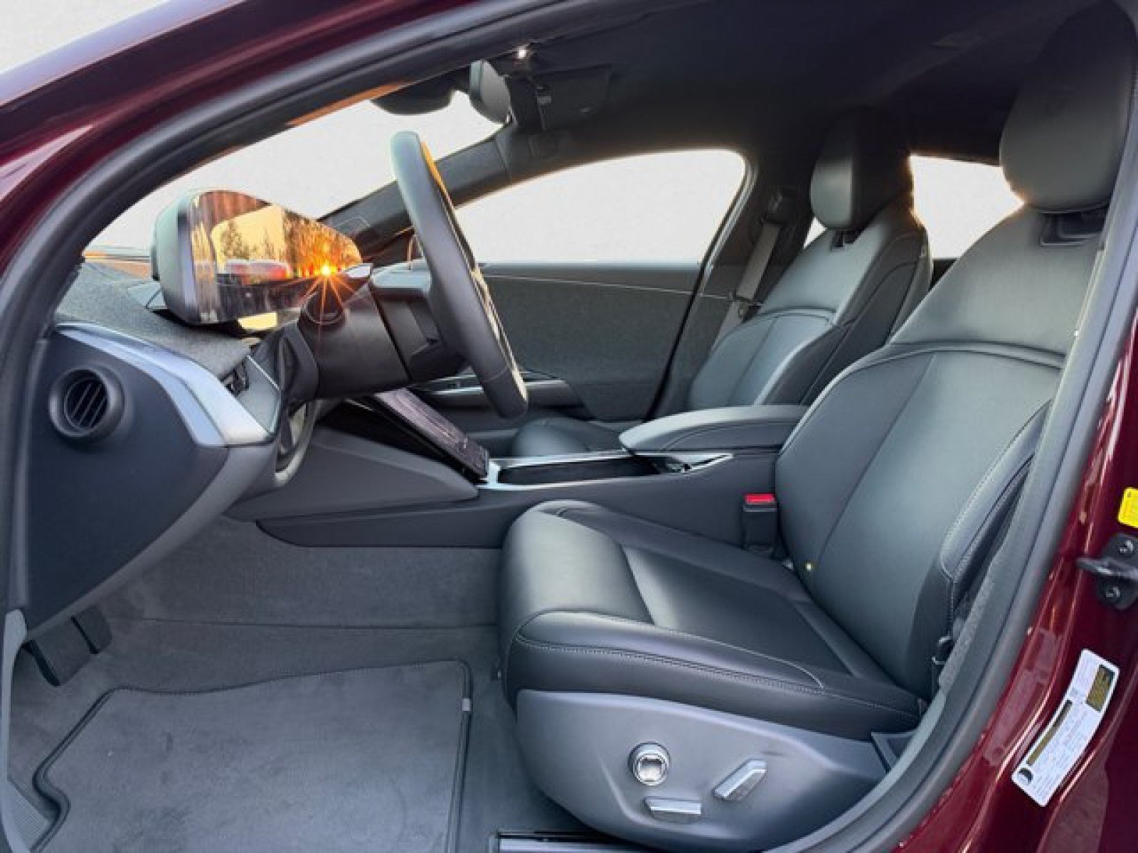 Used 2024 Lucid Air Touring AWD/4WD image 11