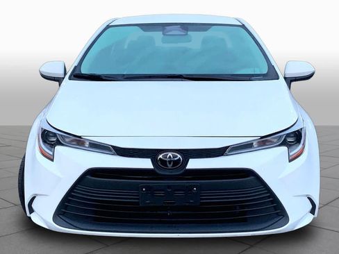 Used 2024 Toyota Corolla LE FWD image 4
