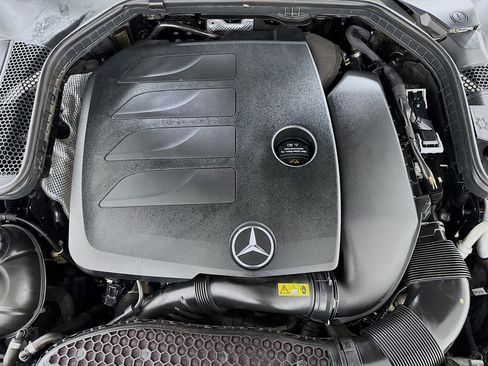 Used 2021 Mercedes-Benz C 300 Sedan image 37