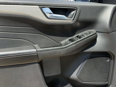 Used 2022 Ford Escape SEL AWD/4WD image 25