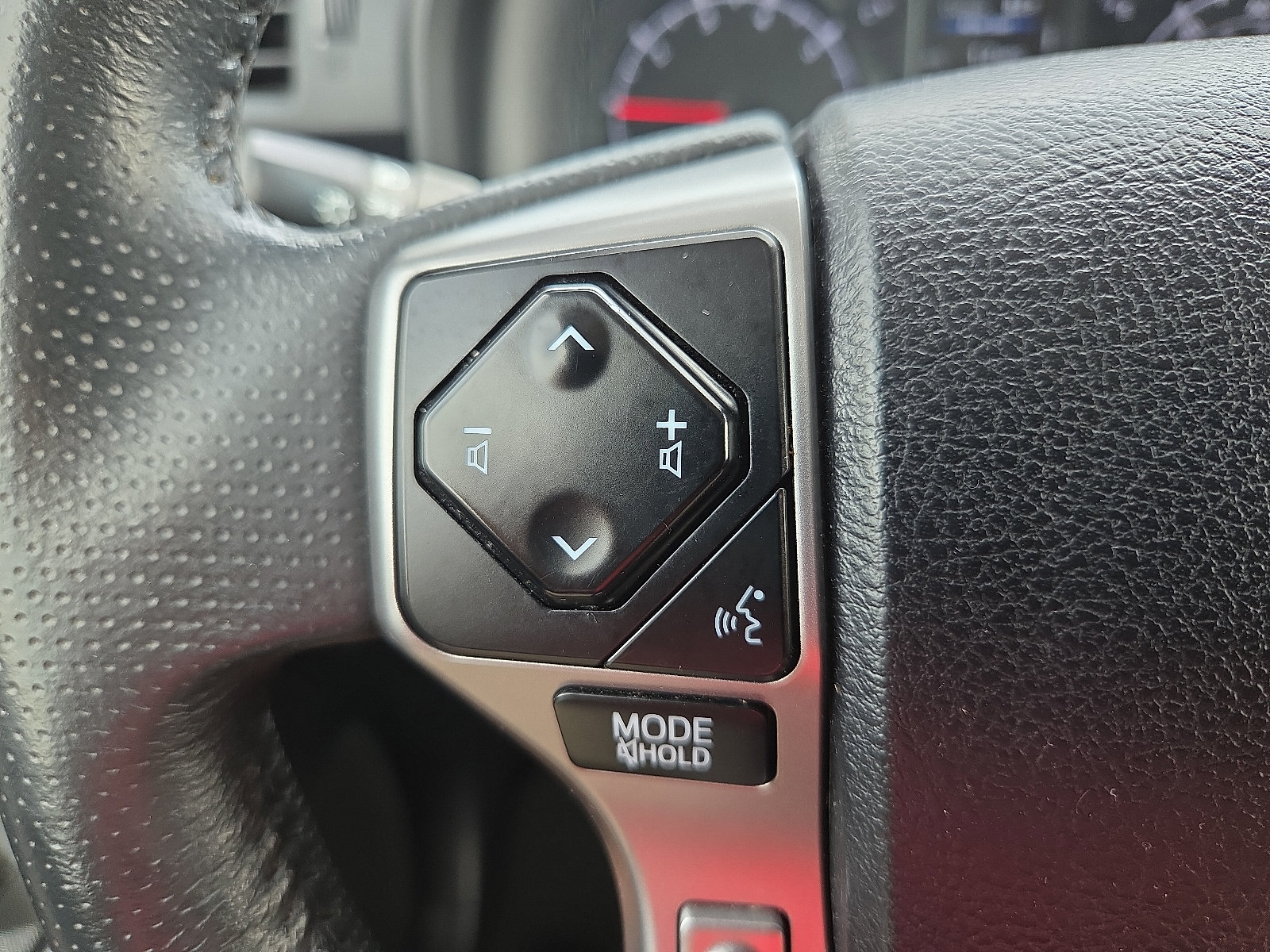 Used 2023 Toyota 4Runner SR5 AWD/4WD image 19