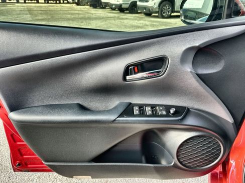 Used 2017 Toyota Prius Three Touring image 22