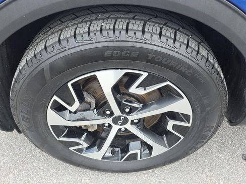 Certified 2023 Kia Sportage EX FWD image 5