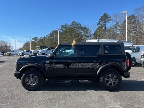 Used 2022 Ford Bronco Big Bend image 2