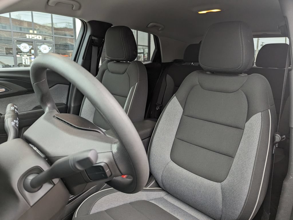 Used 2023 Chevrolet TrailBlazer LT FWD image 14