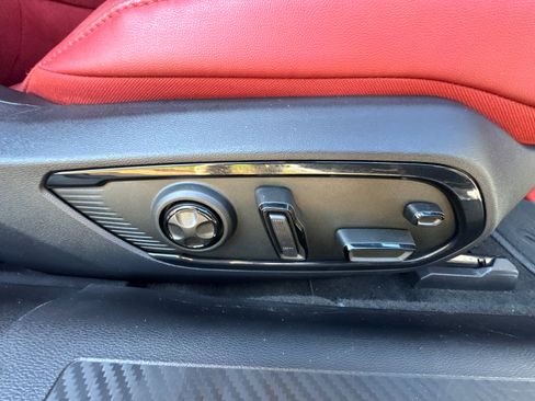 Used 2024 Dodge Charger Daytona Scat Pack w/ Plus Group AWD/4WD image 17