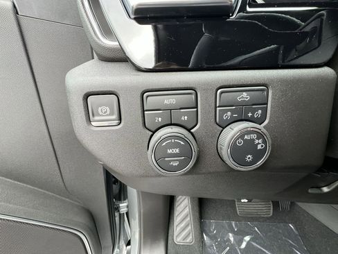 New 2026 Chevrolet Silverado 1500 LT image 17