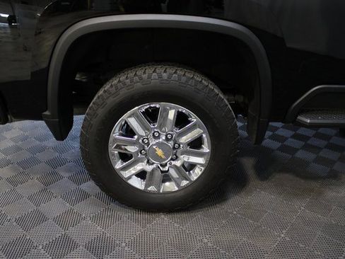 Used 2024 Chevrolet Silverado 2500 High Country w/ High Country Premium Package image 10