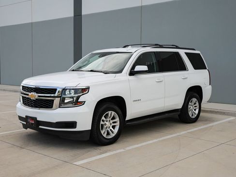 Used 2020 Chevrolet Tahoe LS w/ Enhanced Driver Alert Package RWD image 4